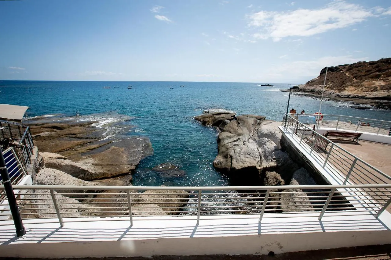 Apartments La Caleta Sunrises 아데제