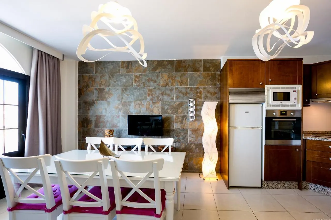 Apartments La Caleta Sunrises 아데제