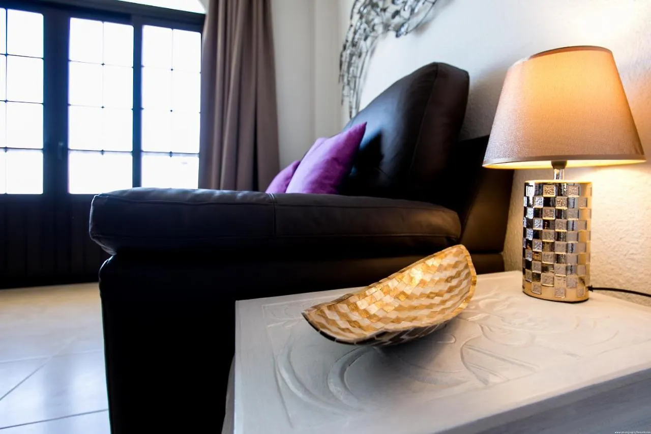 Apartments La Caleta Sunrises 아데제 0*,  스페인